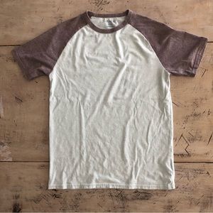 The Childrens Place Raglan T-shirt